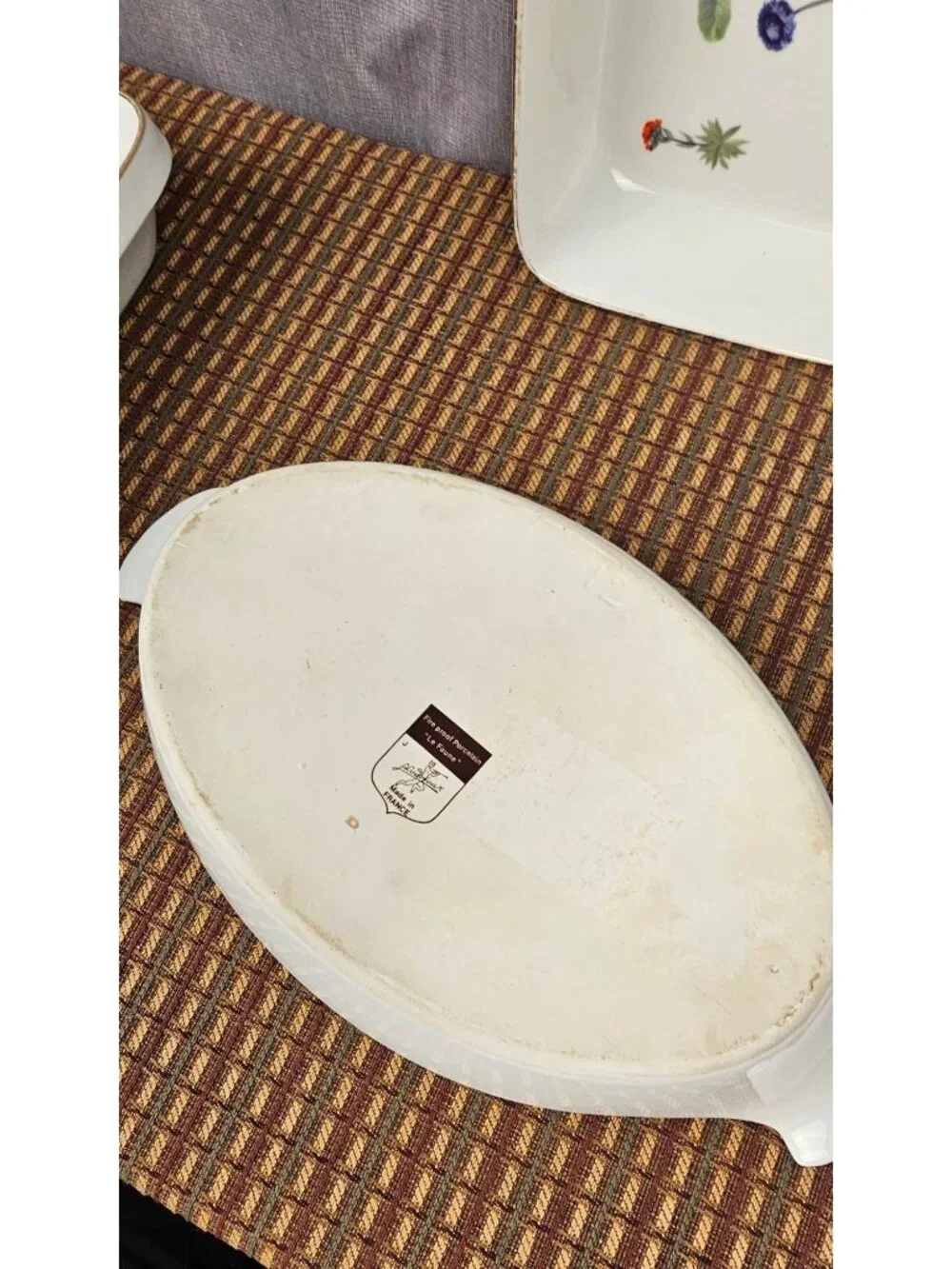 Louis Lourioux set oval